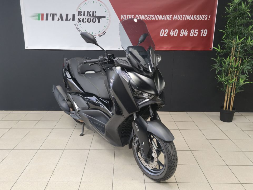 YAMAHA X-MAX 125 TECH MAX 4