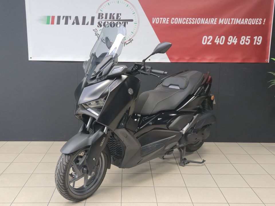 YAMAHA X-MAX 125 TECH MAX 4