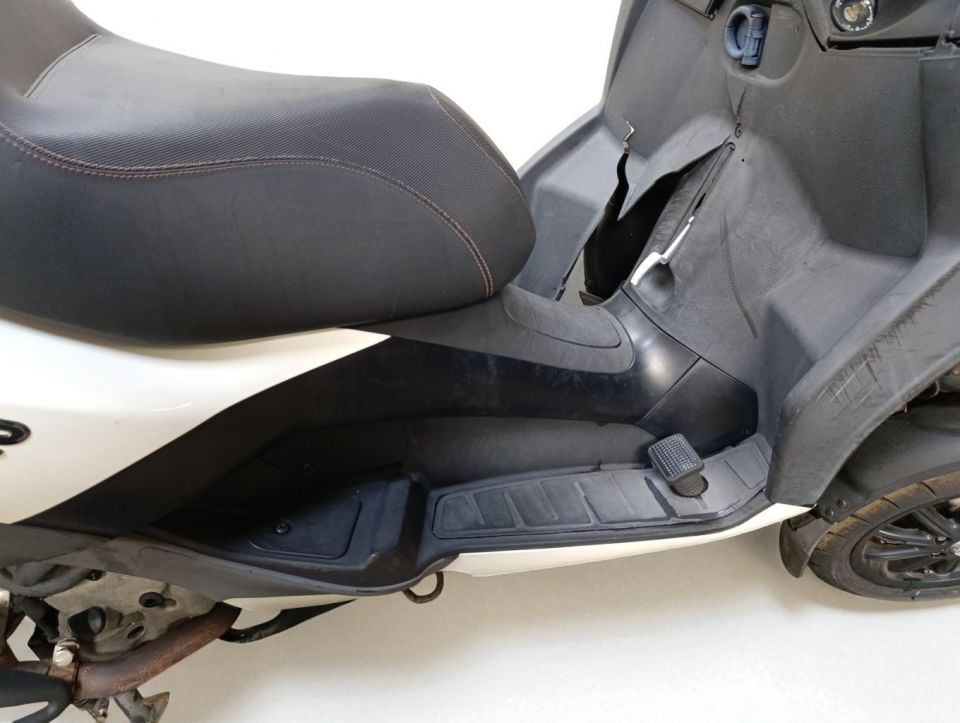 PIAGGIO MP3 400 LT 4