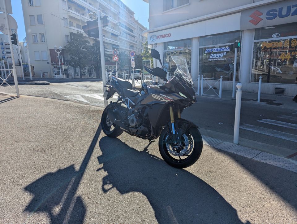 SUZUKI GSX-S 1000 GX 4