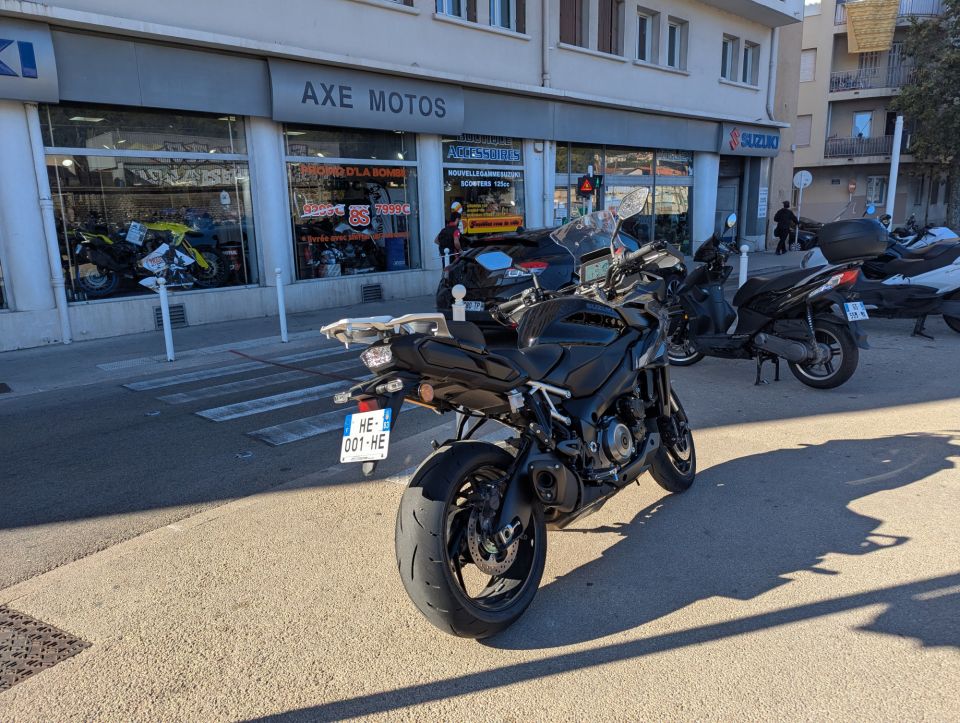 SUZUKI GSX-S 1000 GX 4