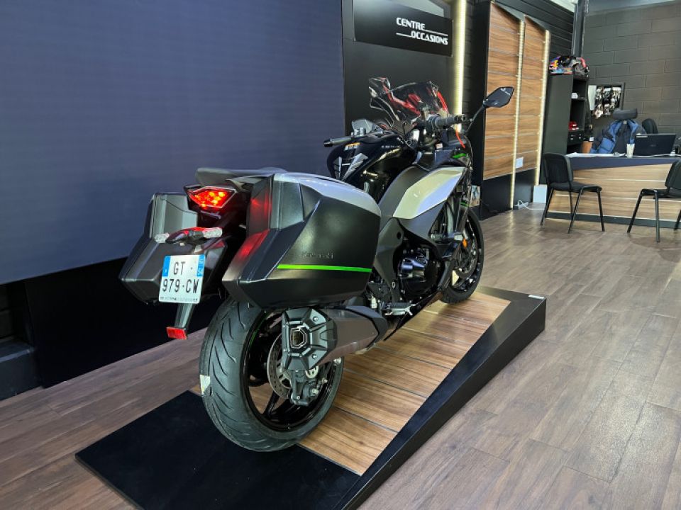 KAWASAKI NINJA 1000 SX TOURER 4