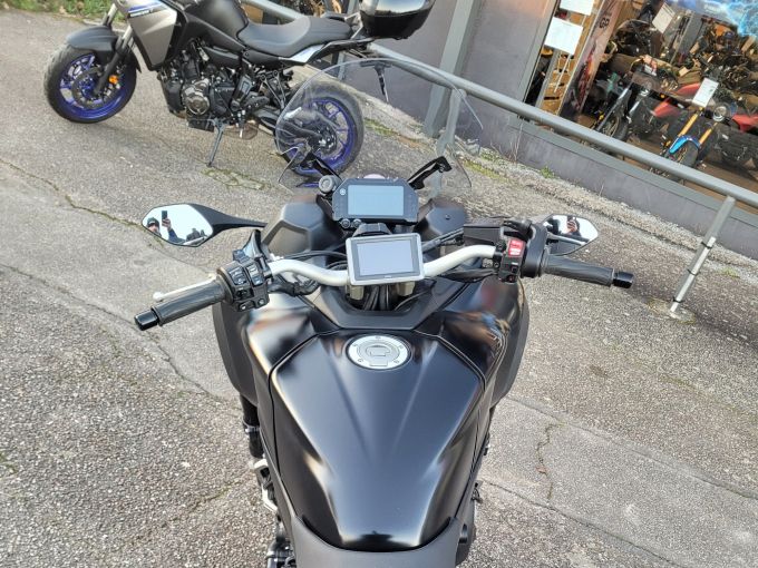 YAMAHA NIKEN 850 GT 4