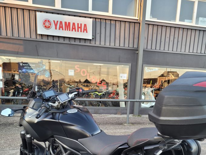 YAMAHA NIKEN 850 GT 4