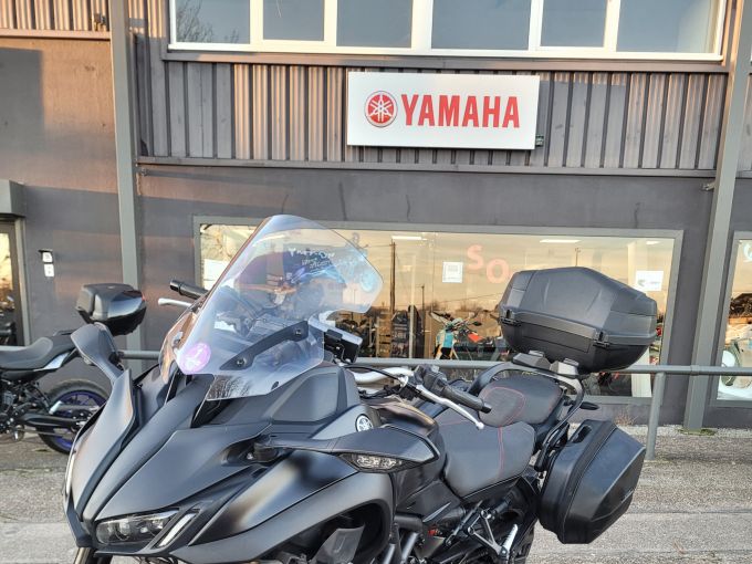 YAMAHA NIKEN 850 GT 4