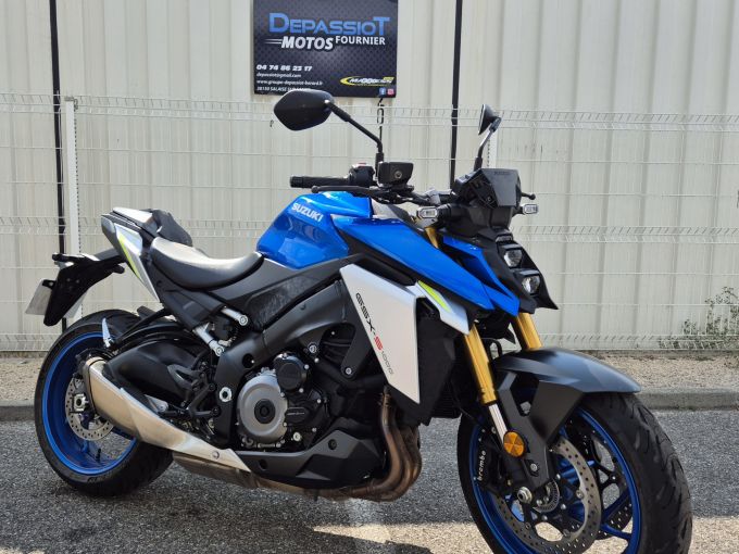SUZUKI GSX-S 1000 ABS 4