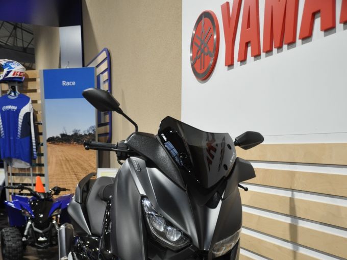 YAMAHA X-MAX 125 IRON MAX 4