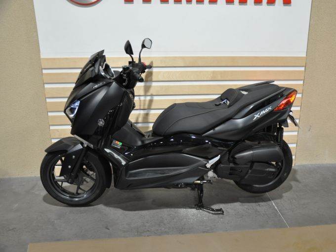 YAMAHA X-MAX 125 IRON MAX 4