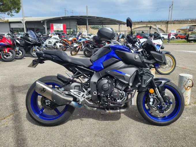 YAMAHA MT-10 4