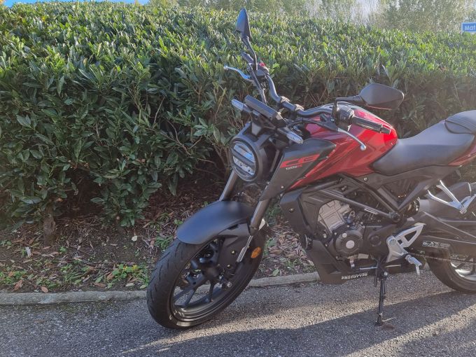 HONDA CB 125 R 4