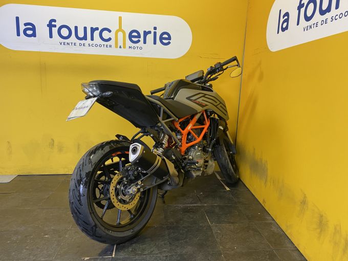 KTM 125 DUKE ABS 4