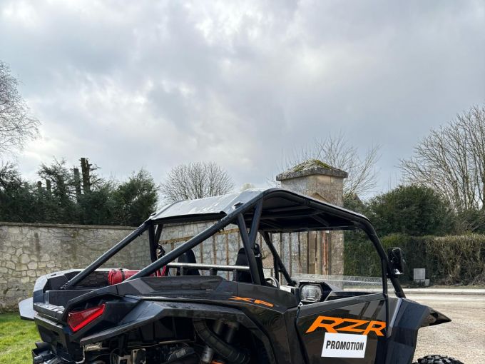POLARIS RZR XP 4