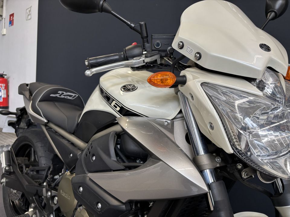 YAMAHA XJ6 (47.5CV) 4