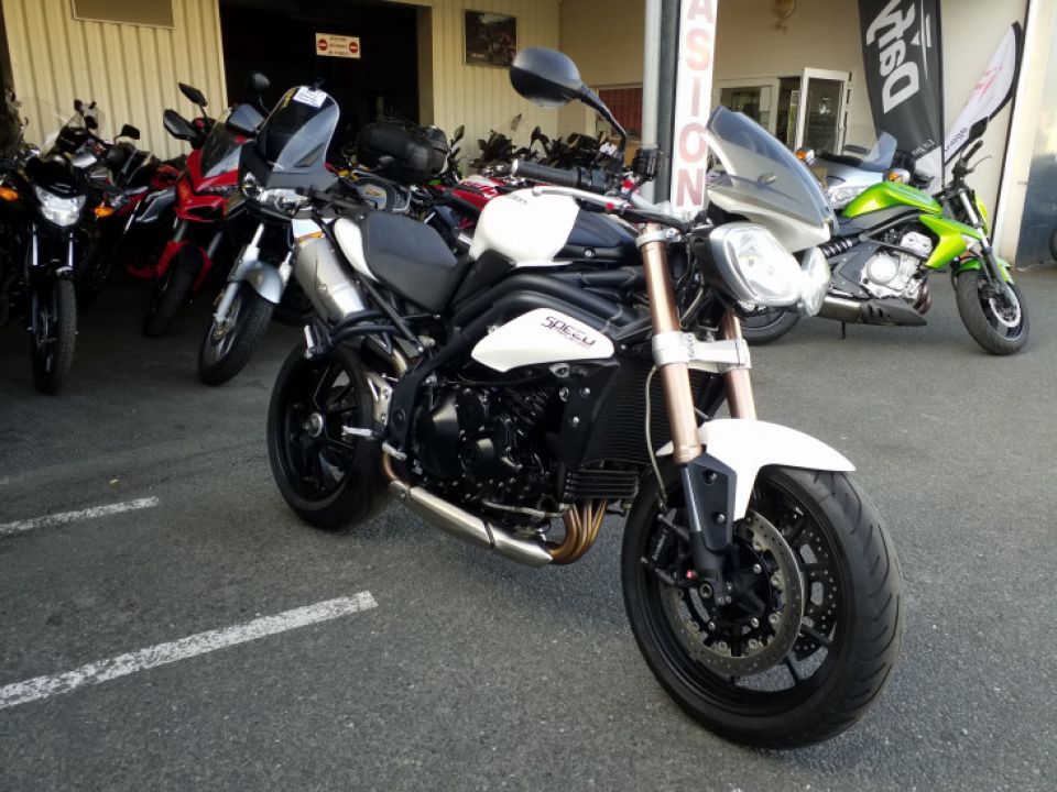 TRIUMPH SPEED TRIPLE 1050 4