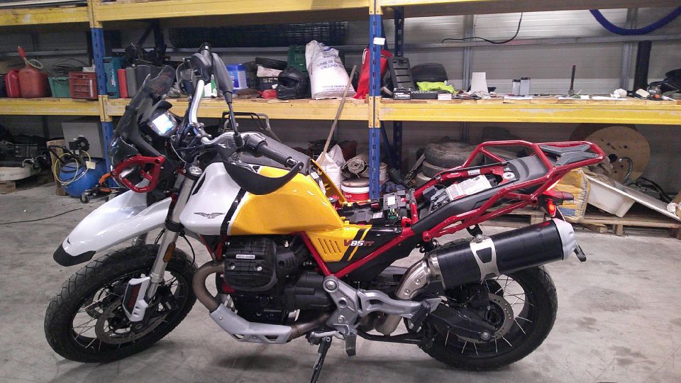 MOTO GUZZI V85 TT 850 4