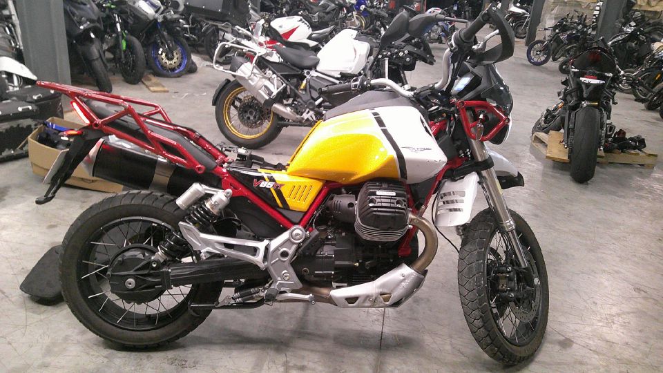 MOTO GUZZI V85 TT 850 4