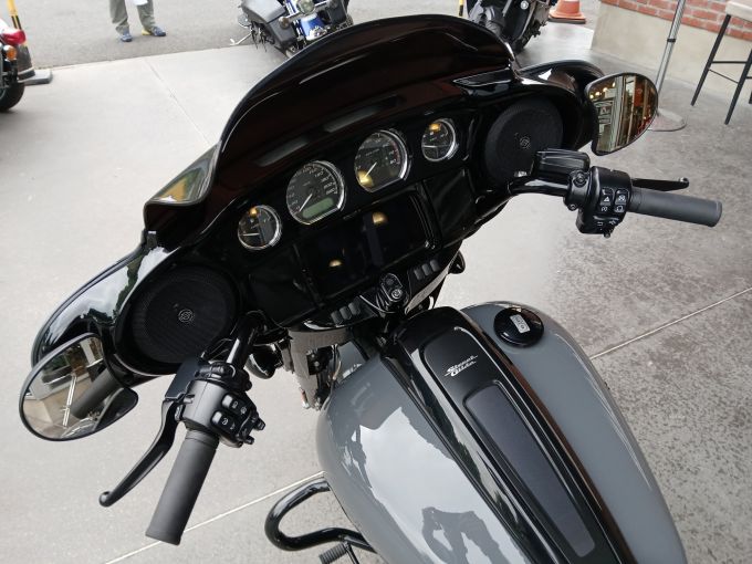 HARLEY-DAVIDSON TOURING STREET GLIDE 1923 ST 4