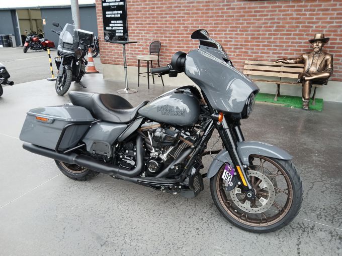 HARLEY-DAVIDSON TOURING STREET GLIDE 1923 ST 4