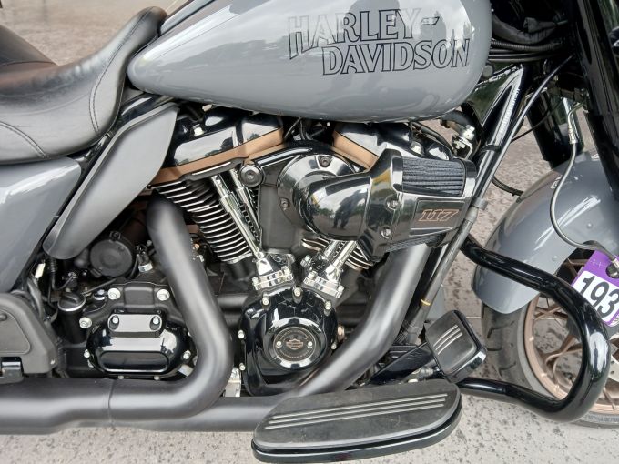 HARLEY-DAVIDSON TOURING STREET GLIDE 1923 ST 4