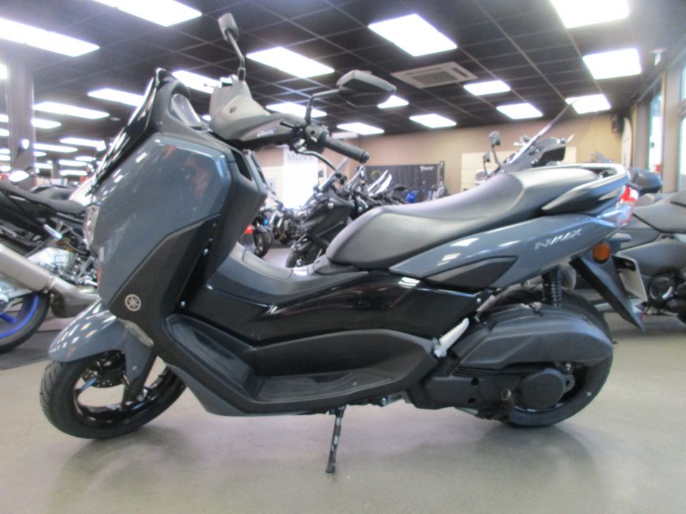 YAMAHA NMAX 125 4
