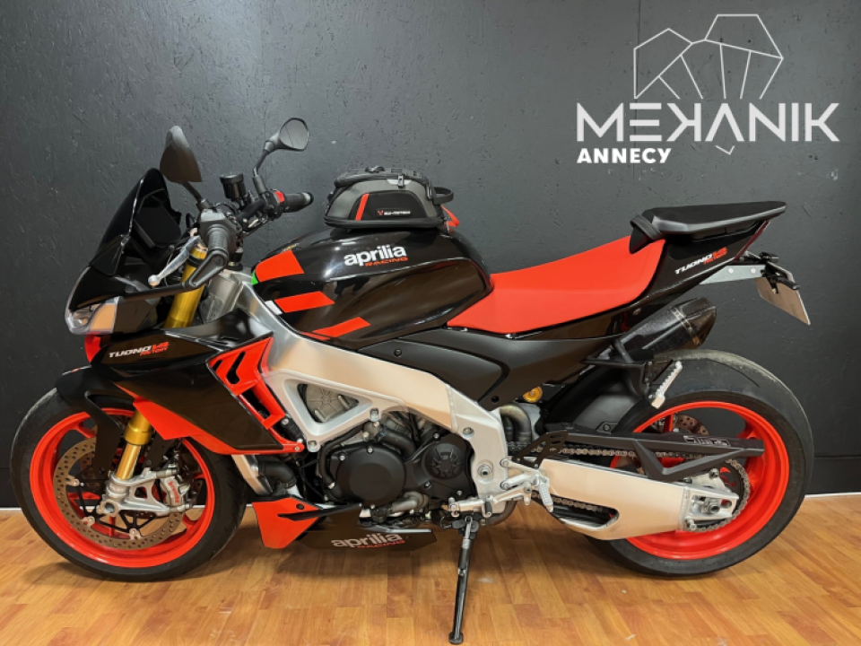 APRILIA TUONO 1100 4