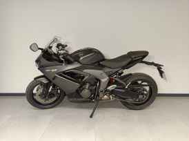 TRIUMPH 	DAYTONA 660 - 2024