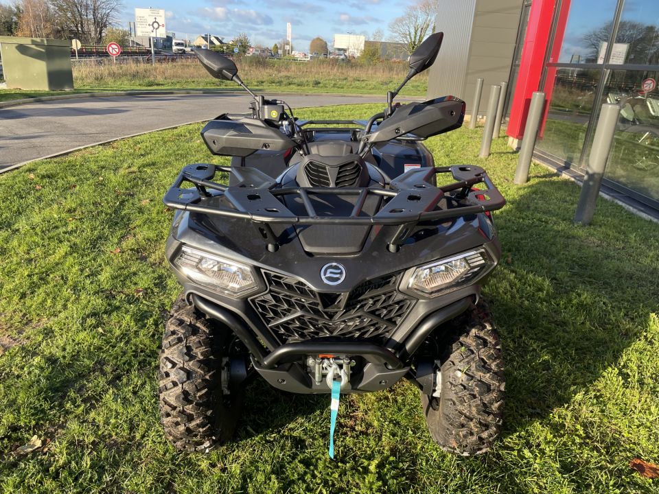 CF MOTO CFORCE 520 4