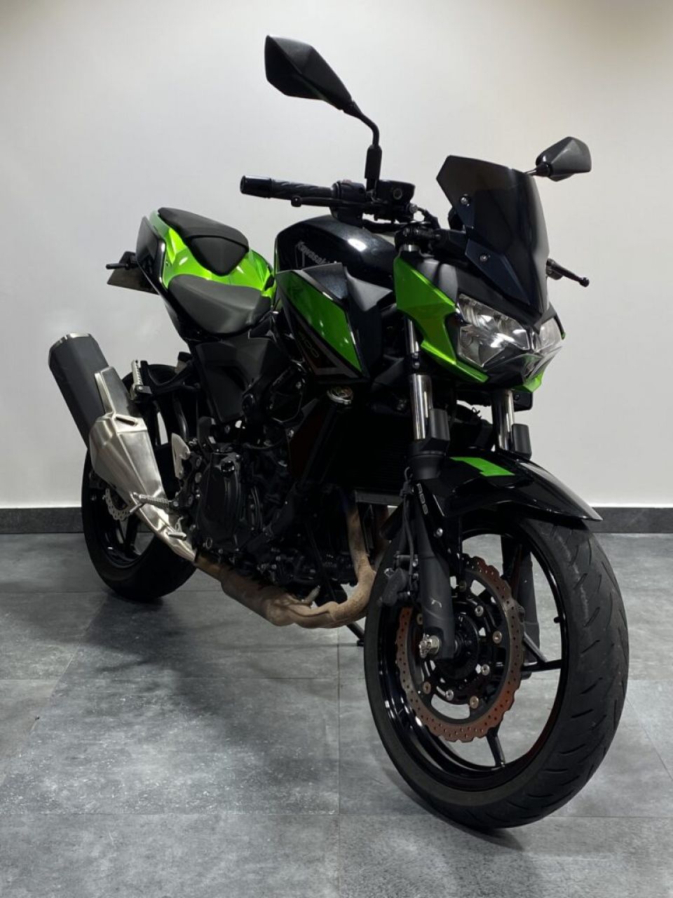 KAWASAKI z 400 4