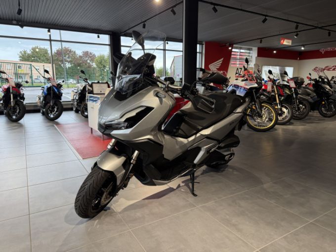 HONDA ADV 350 4