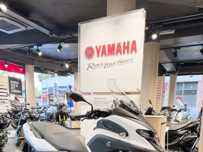 YAMAHA TRICITY 300 4