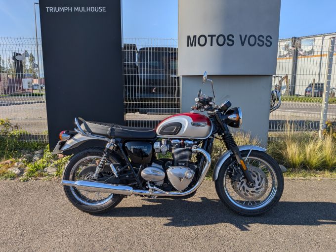 TRIUMPH BONNEVILLE T120 4