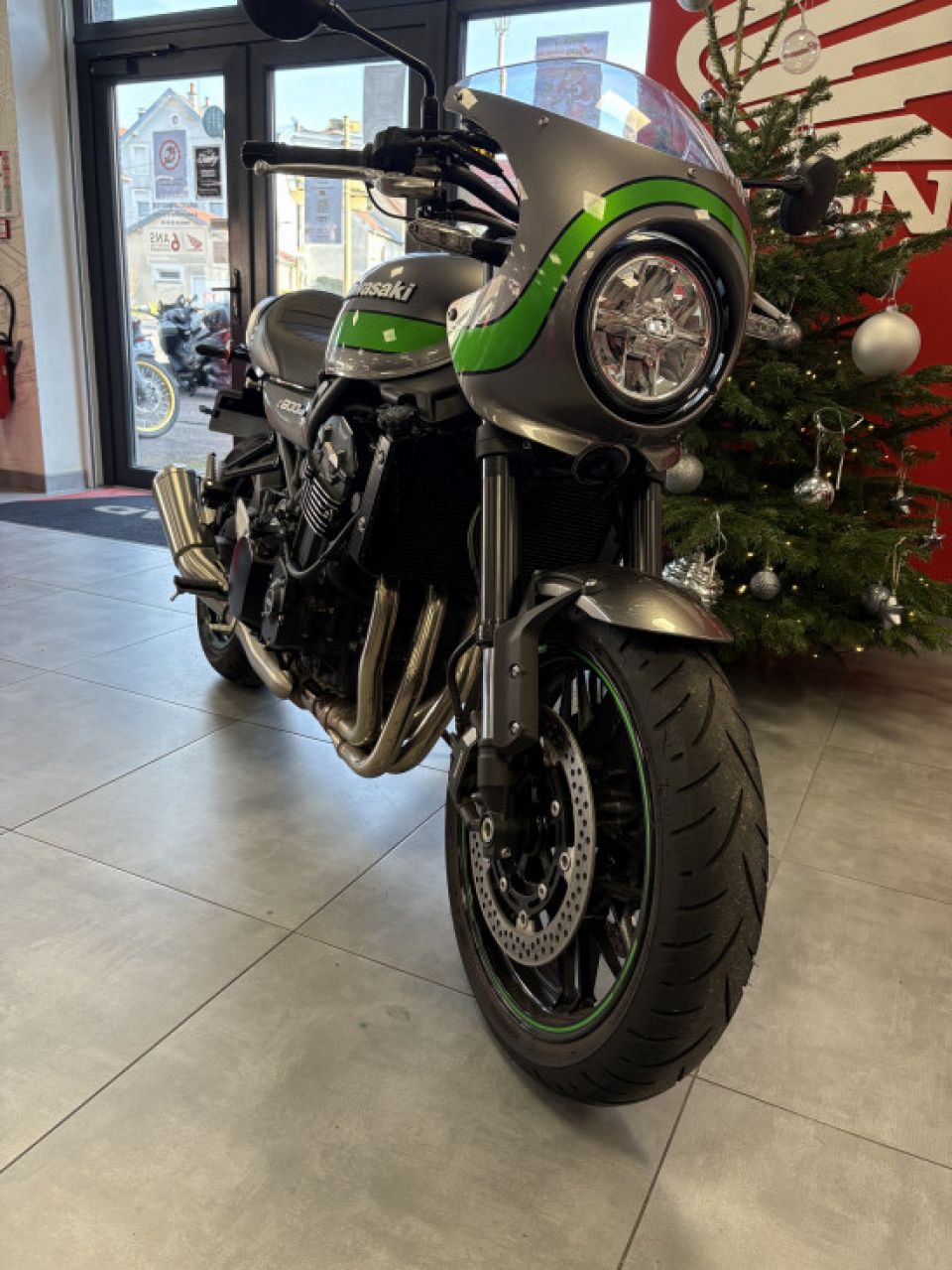 KAWASAKI Z900RS 4