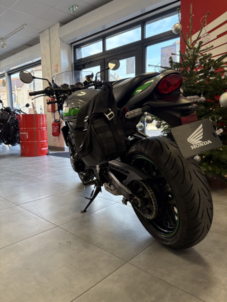 KAWASAKI Z900RS 4
