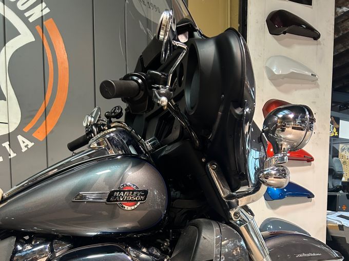 HARLEY-DAVIDSON TRIKE TRI GLIDE 1868 ULTRA 4
