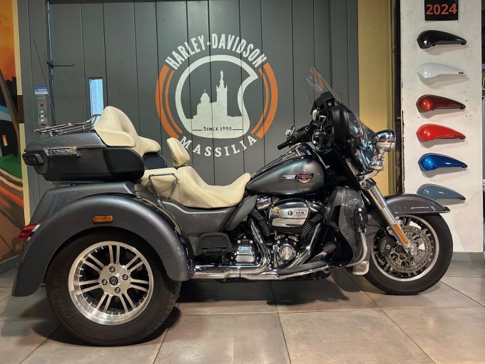 HARLEY-DAVIDSON TRIKE TRI GLIDE 1868 ULTRA 4