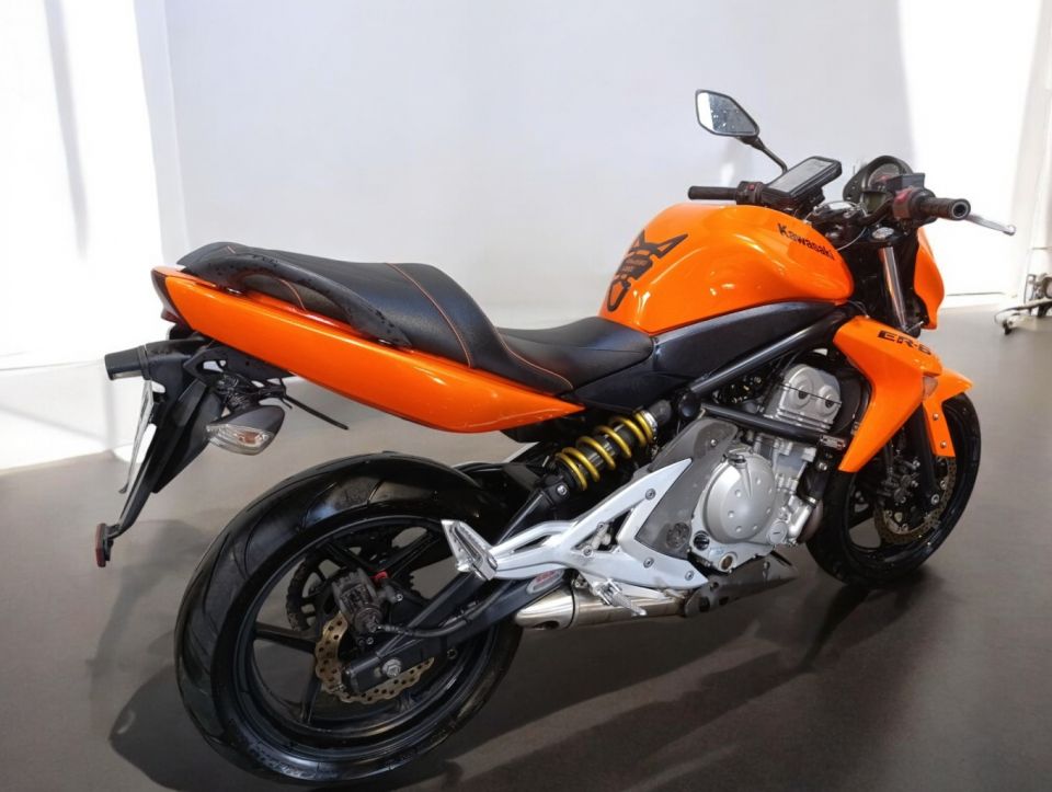 KAWASAKI ER-6 4