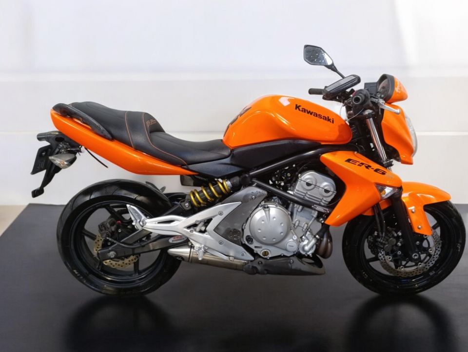 KAWASAKI ER-6 4