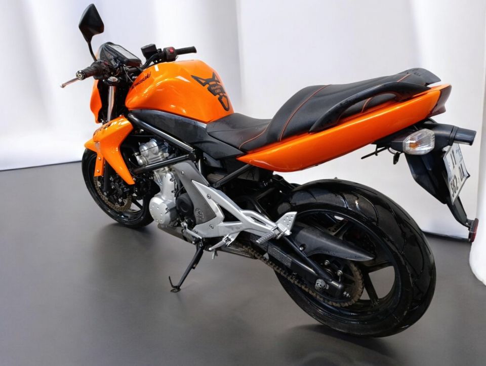 KAWASAKI ER-6 4