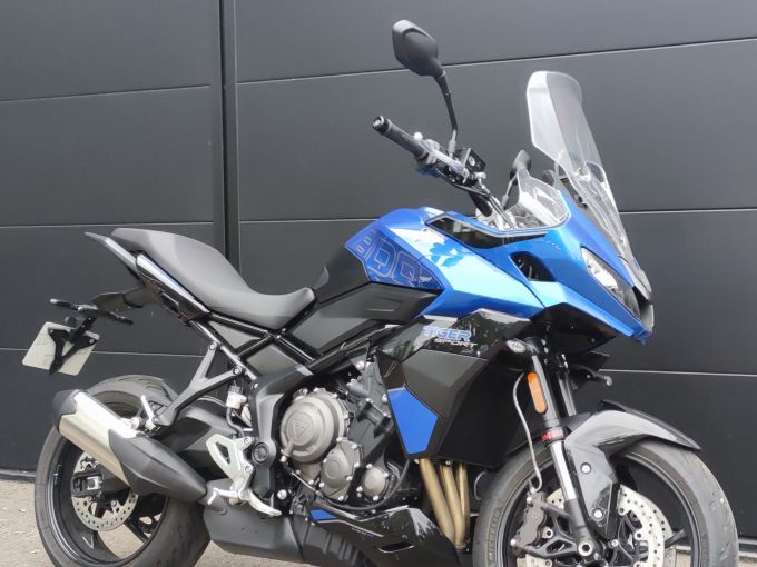 TRIUMPH TIGER 800 4