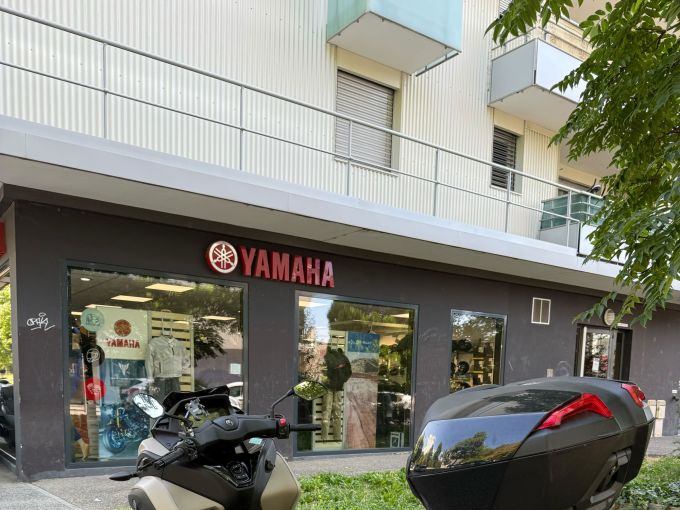 YAMAHA TRICITY 300 4
