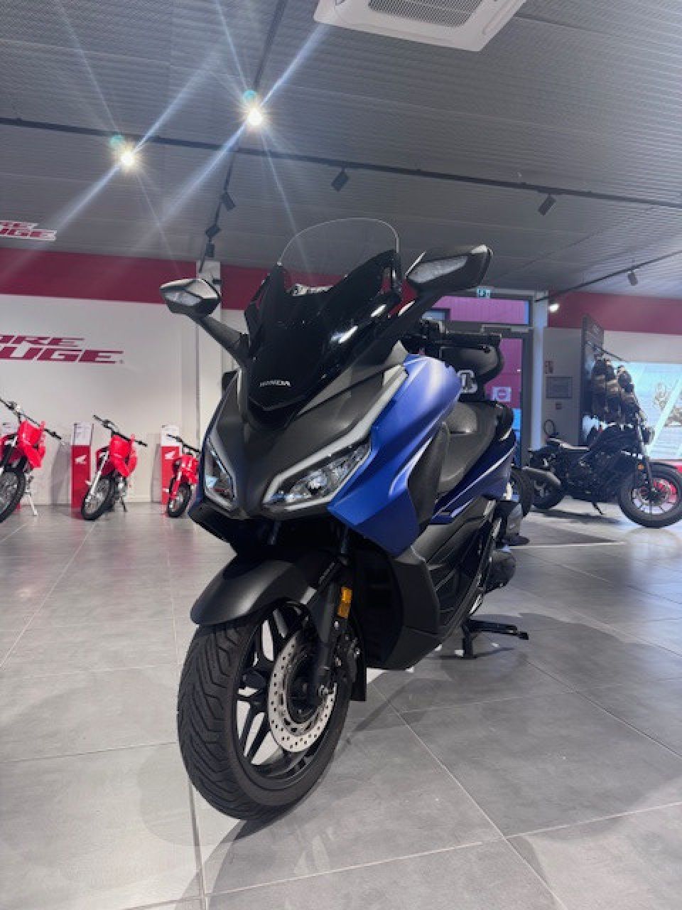 HONDA FORZA 125 ABS 4