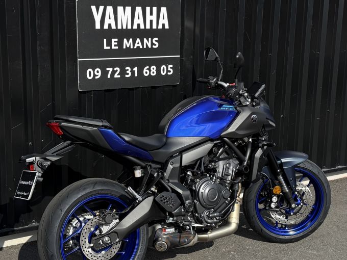 YAMAHA MT-07 (47.5CV) 4