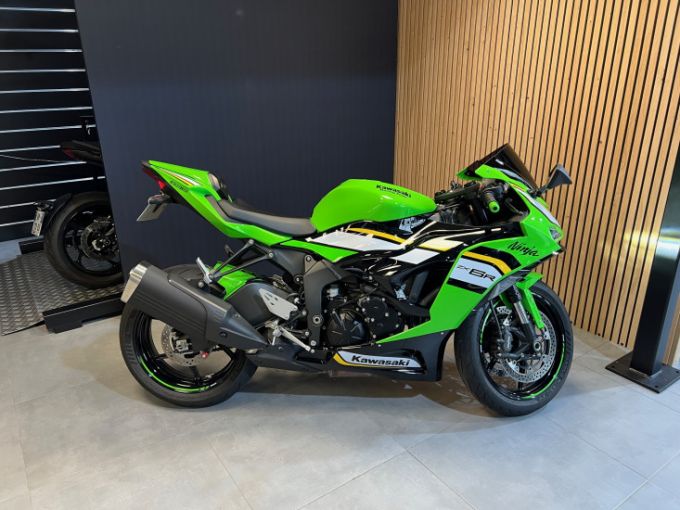 KAWASAKI ZX-6R 636 4