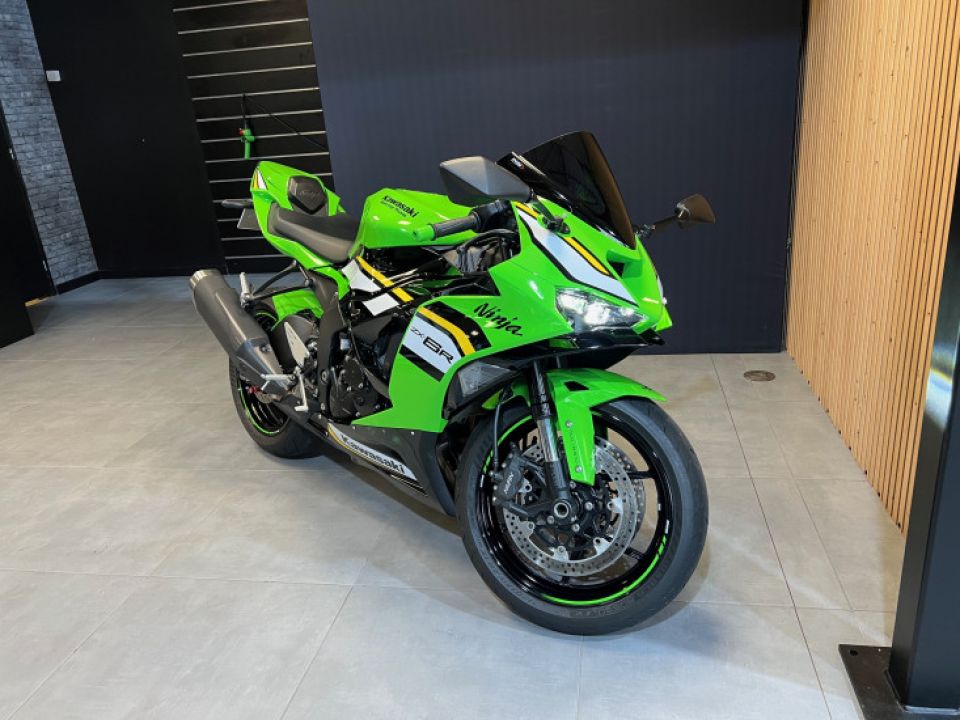 KAWASAKI ZX-6R 636 4