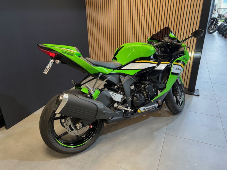 KAWASAKI ZX-6R 636 4