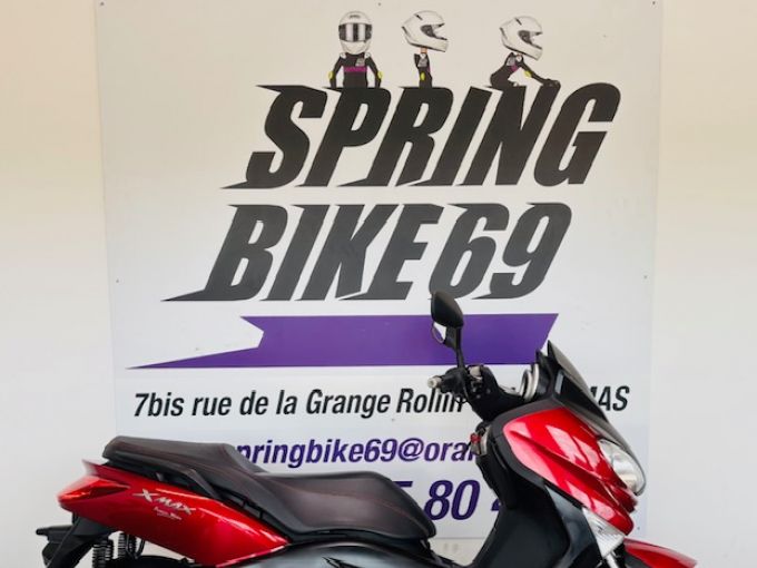 YAMAHA XMAX 125 4