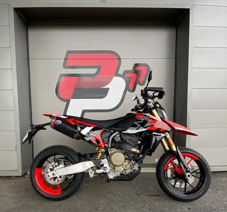 DUCATI HYPERMOTARD 698 RVE 4