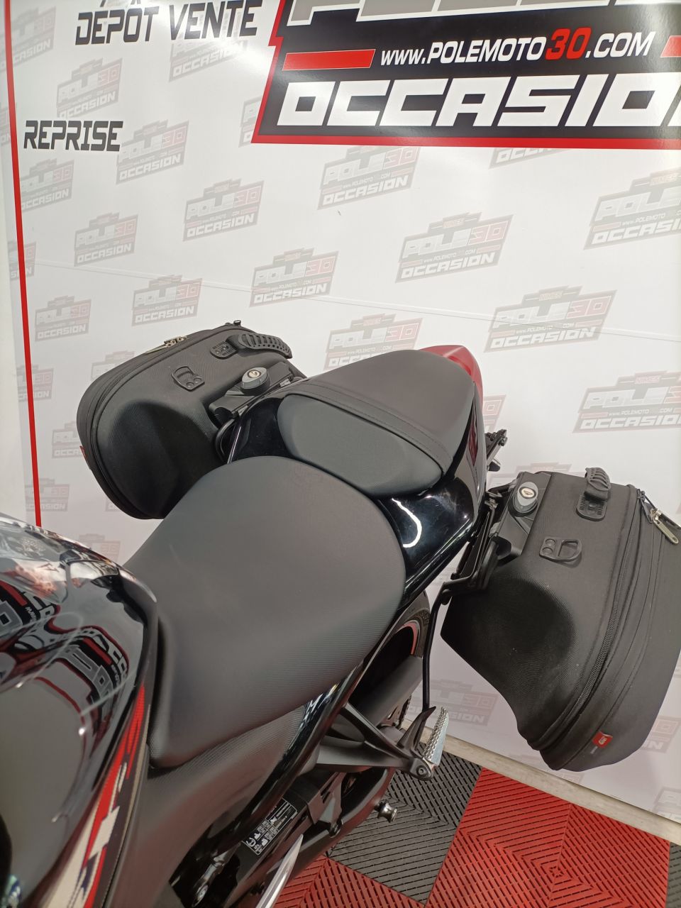 SUZUKI GSX-S 1000 ABS 4