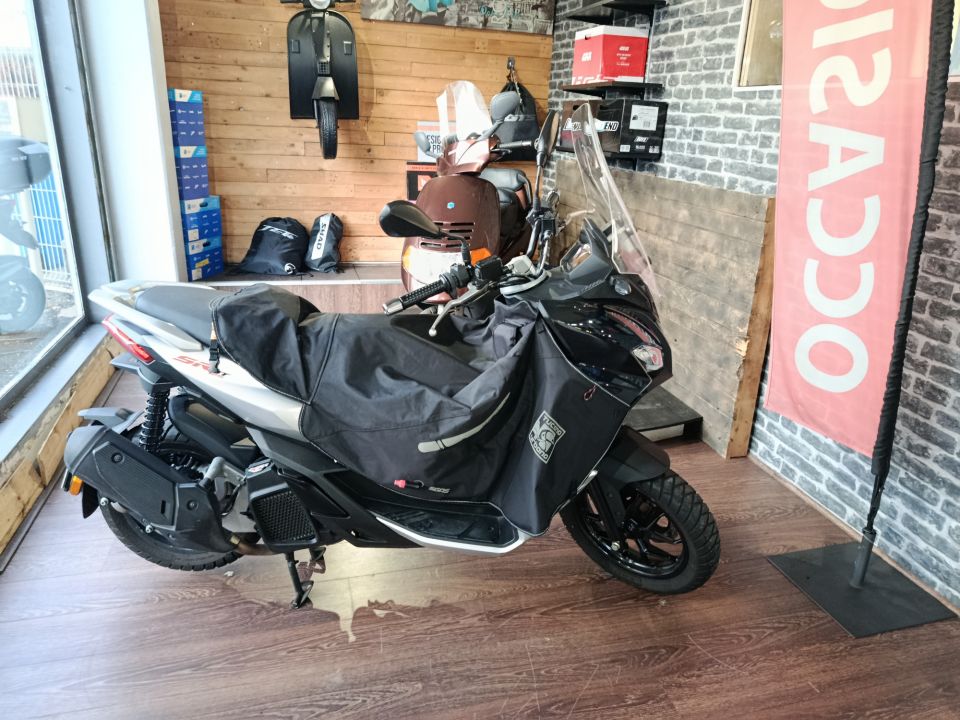 APRILIA SR 125 GT 4