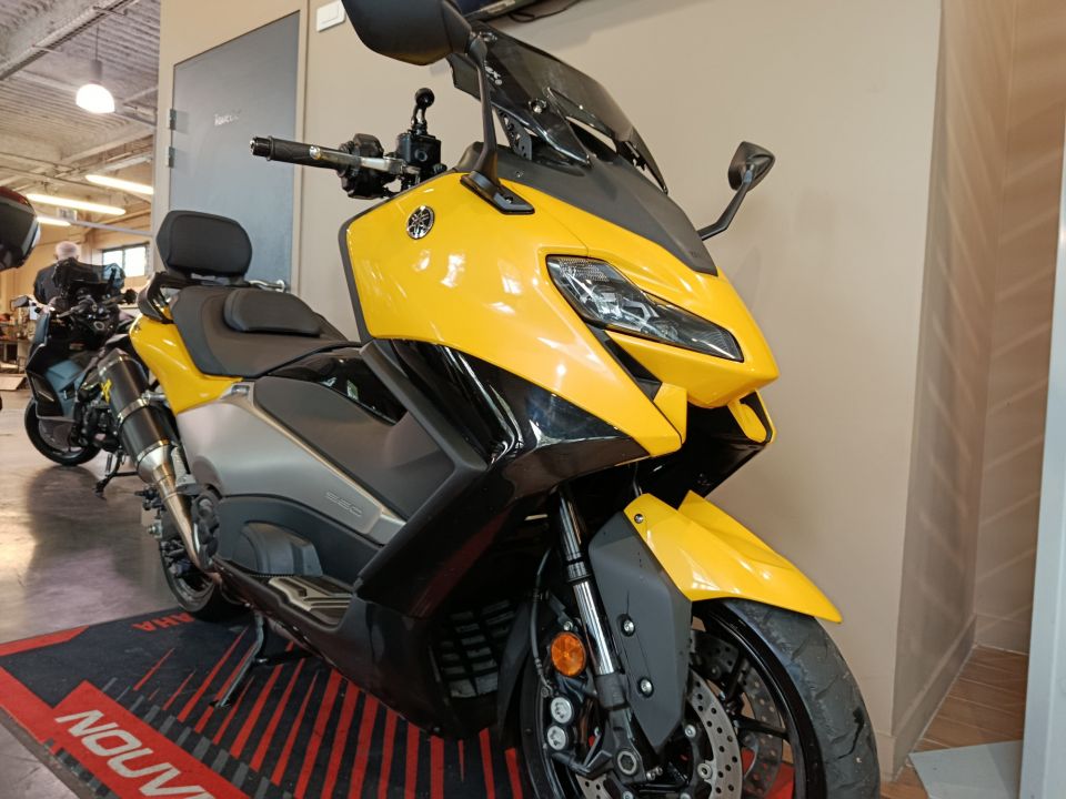 YAMAHA XP T-MAX 560 4